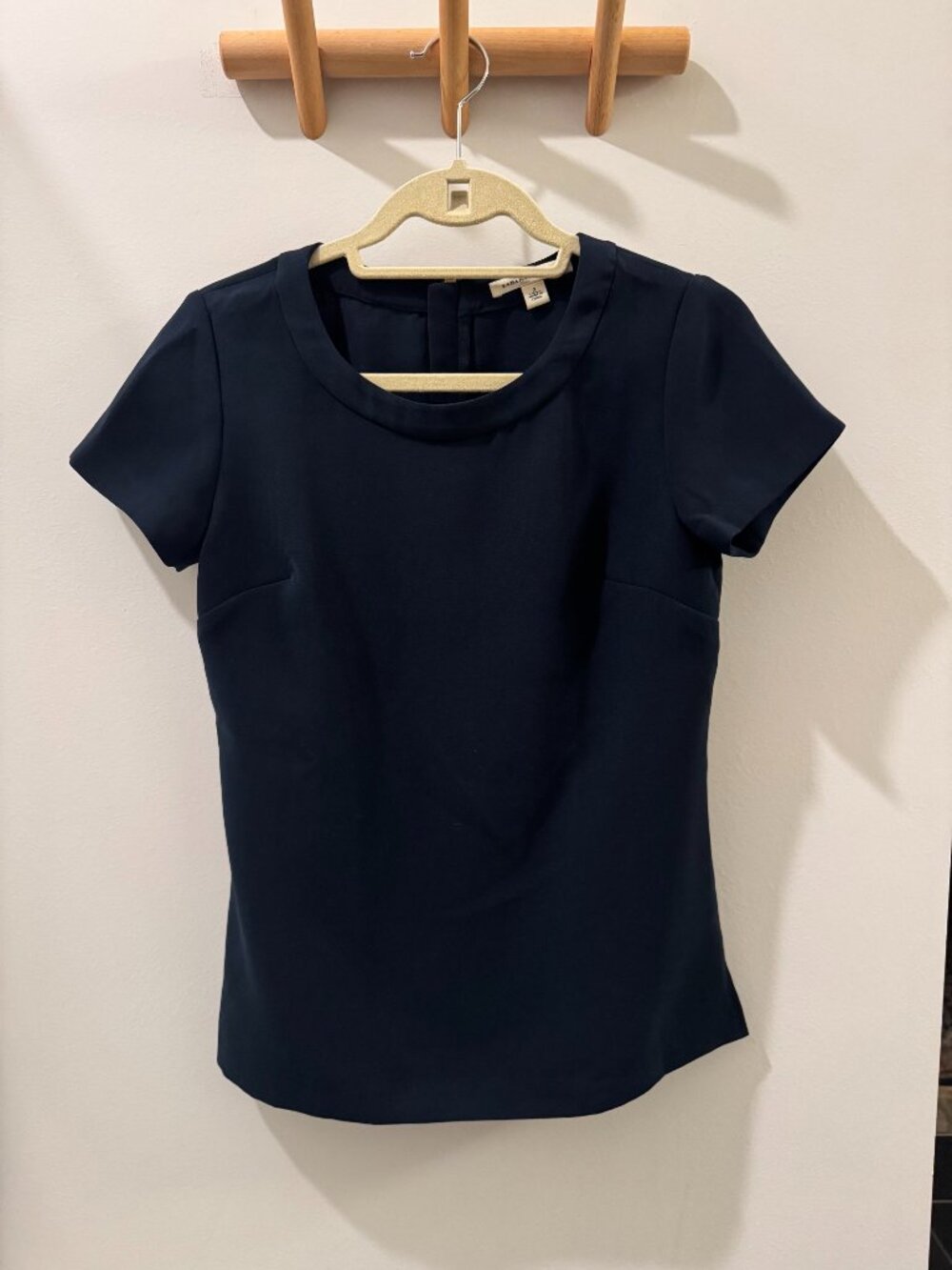 Banana Republic Structured Short Sleeve Top, Size 2